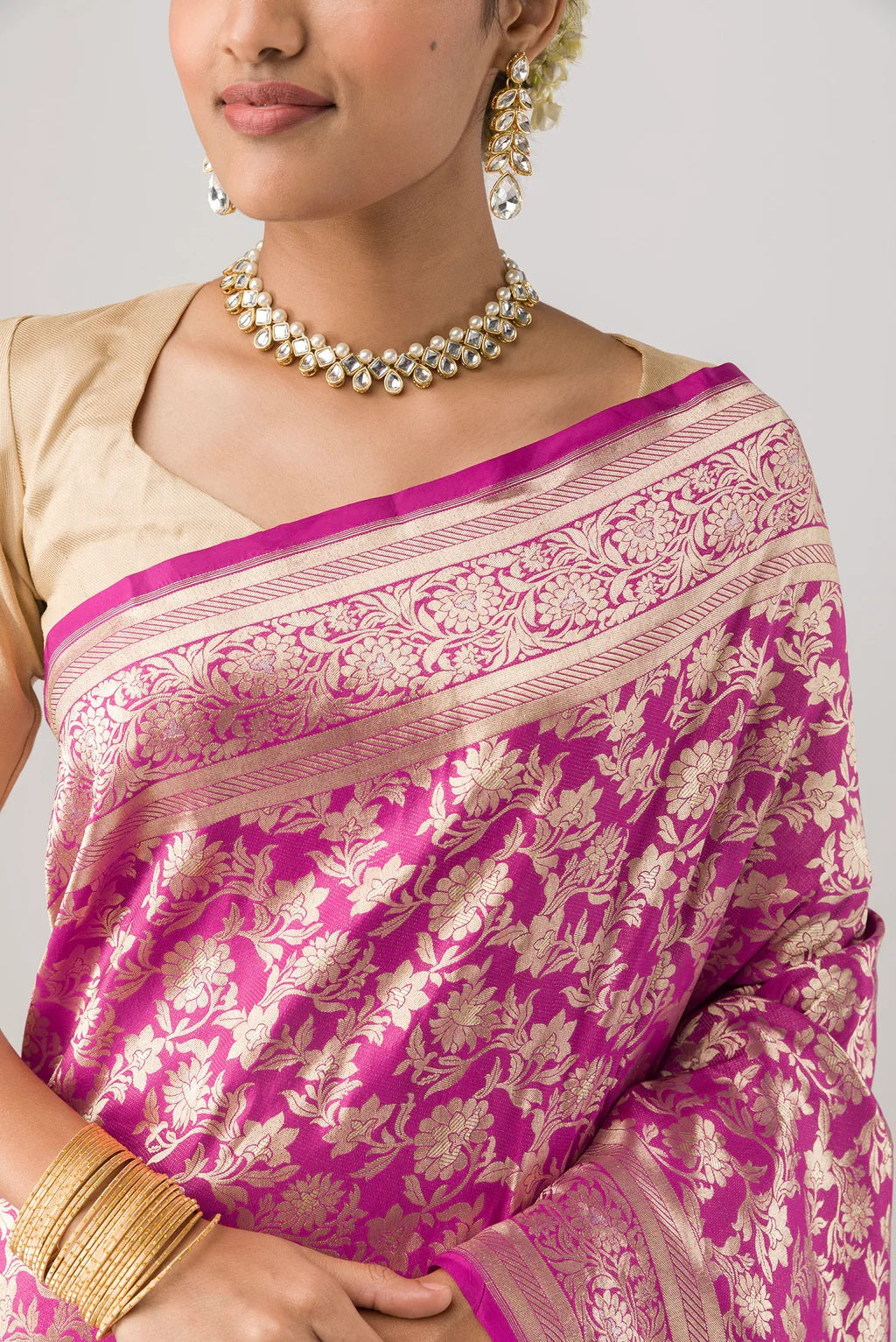 Pure Kanchipuram Silk Saree – Royal Magenta with Gold Zari Floral Weaving