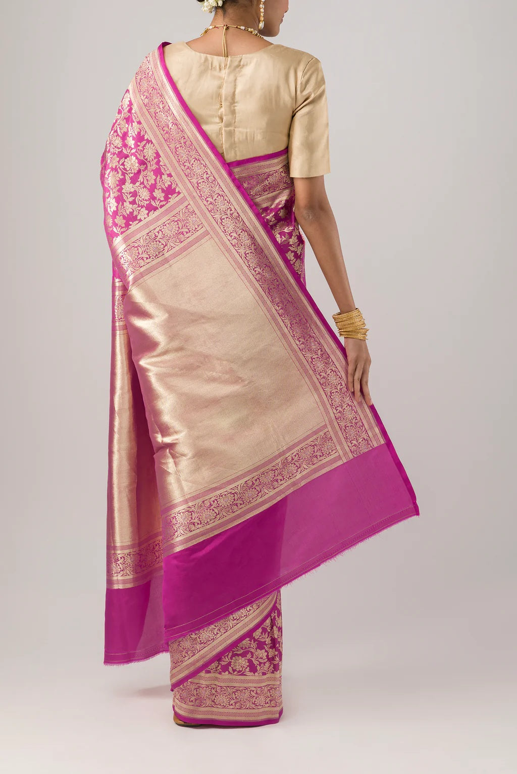 Pure Kanchipuram Silk Saree – Royal Magenta with Gold Zari Floral Weaving